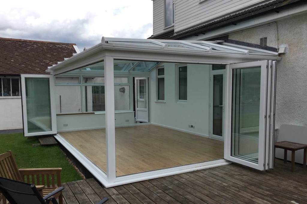 Hip lean to conservatory in Taunton